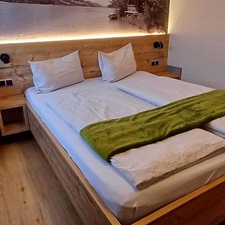 Gasthof Zentral Feistritz an der Drau Bagian luar foto