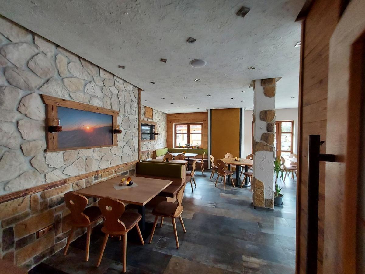 Gasthof Zentral Feistritz an der Drau Bagian luar foto